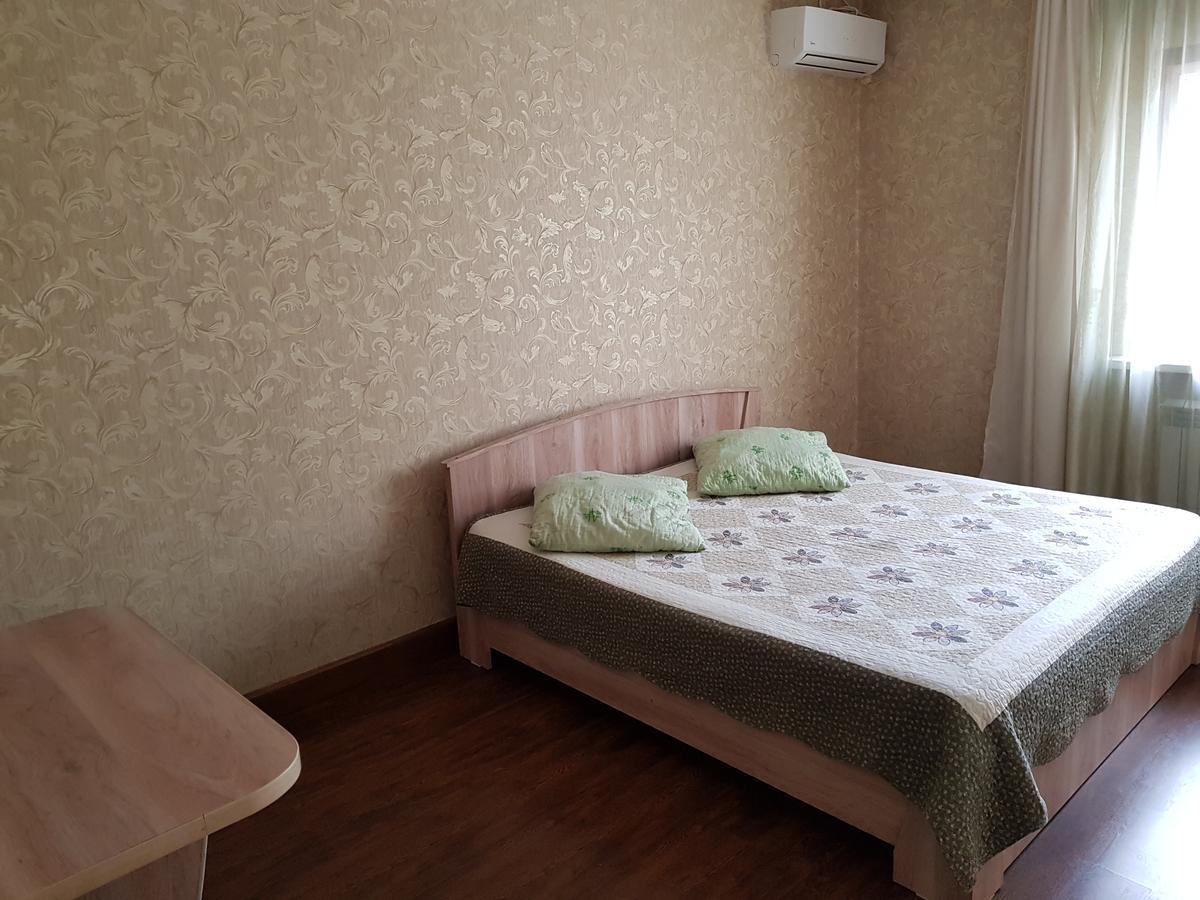Mini Hotel Leila Almaty Bagian luar foto